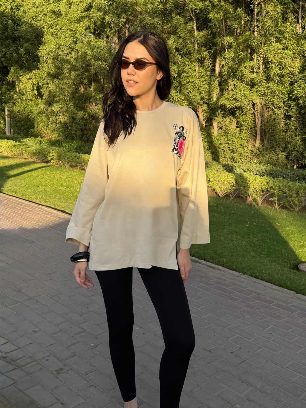 ZEE TEE ( BEIGE )
