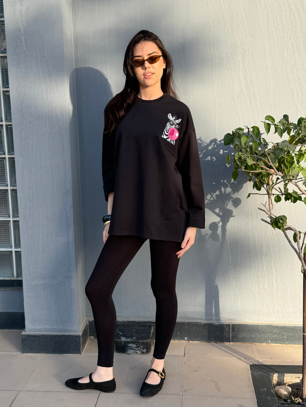 ZEE TEE ( BLACK)