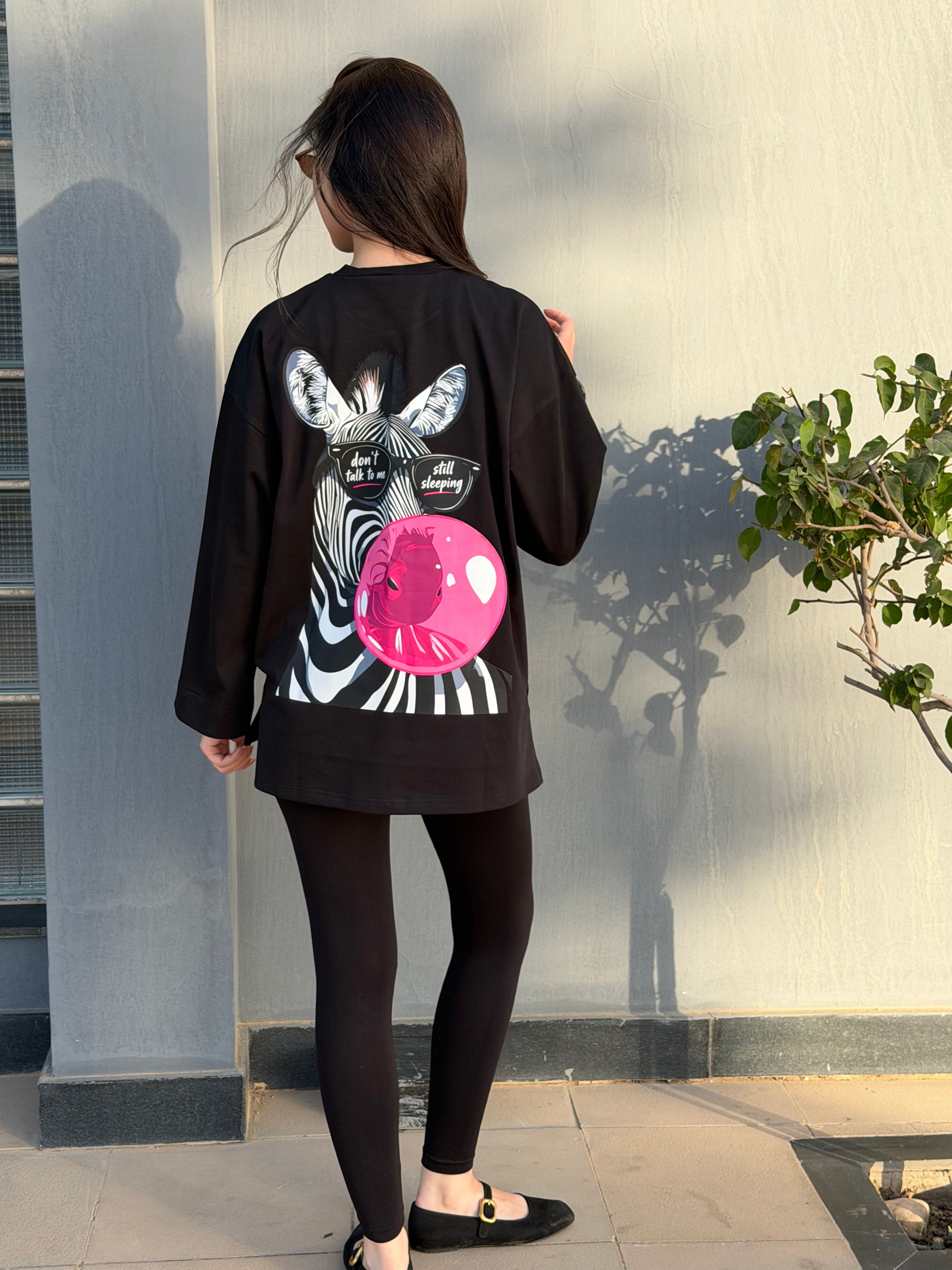 ZEE TEE ( BLACK)
